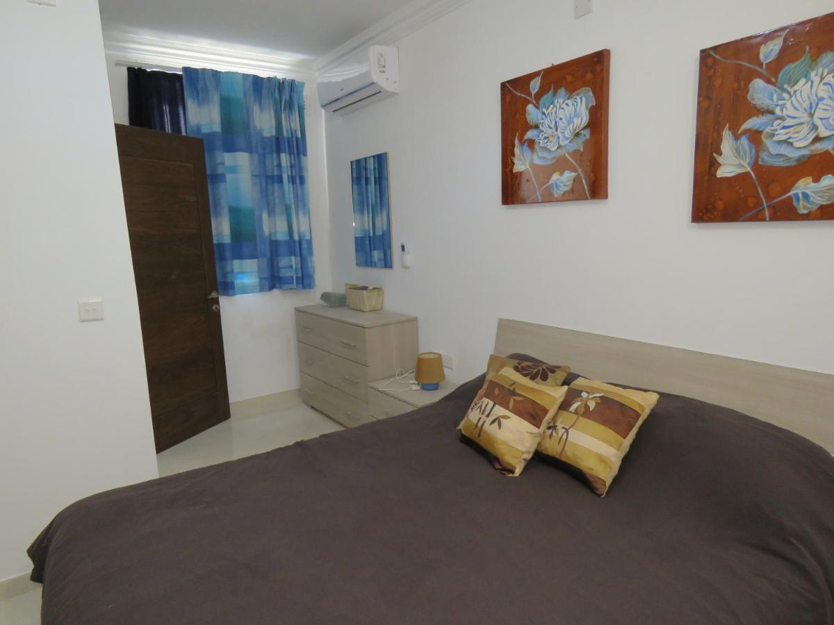 Aquamarine Sea Front Apartments - Second Floor マルサスカーラ エクステリア 写真